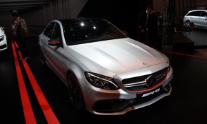 2016-mercedes-benz-c63-amg-1072-980x653