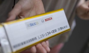 Bosch acquires pure lithium process for electric vehicle batteries